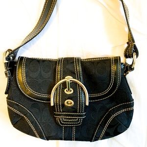 Black shoulder bag